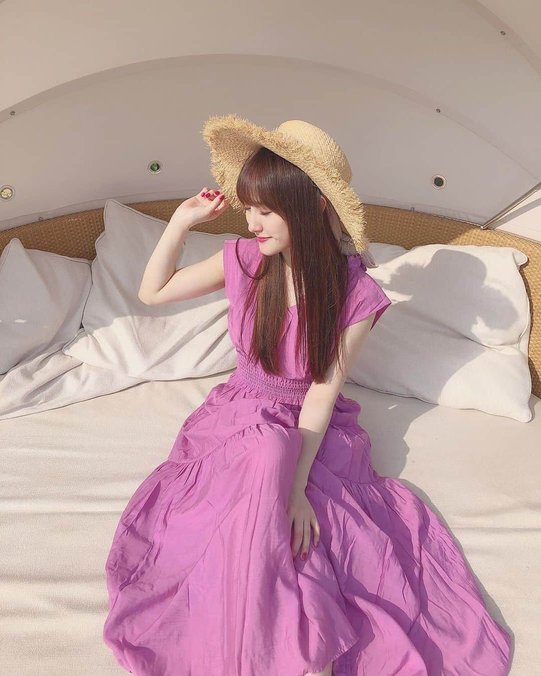 のインスタグラム：「日焼けしちゃったかなあ🤨」