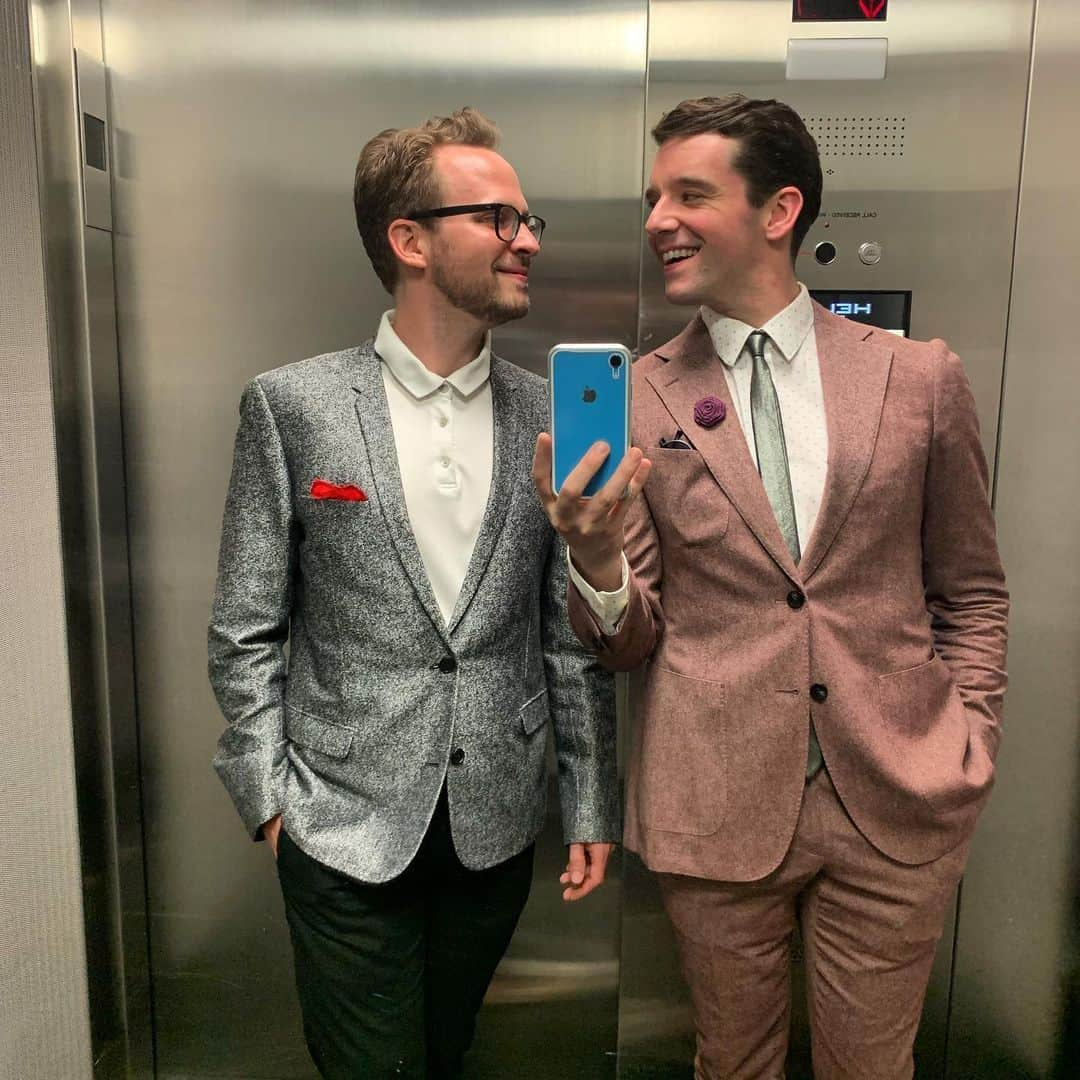 マイケル・ユーリーさんのインスタグラム写真 - (マイケル・ユーリーInstagram)「We are dressed up to celebrate with @paleycenter tonight at #PaleyHonors: Tribute to LGBTQ+ Achievements in Television @ryanspahn」5月16日 7時39分 - michaelurielikesit