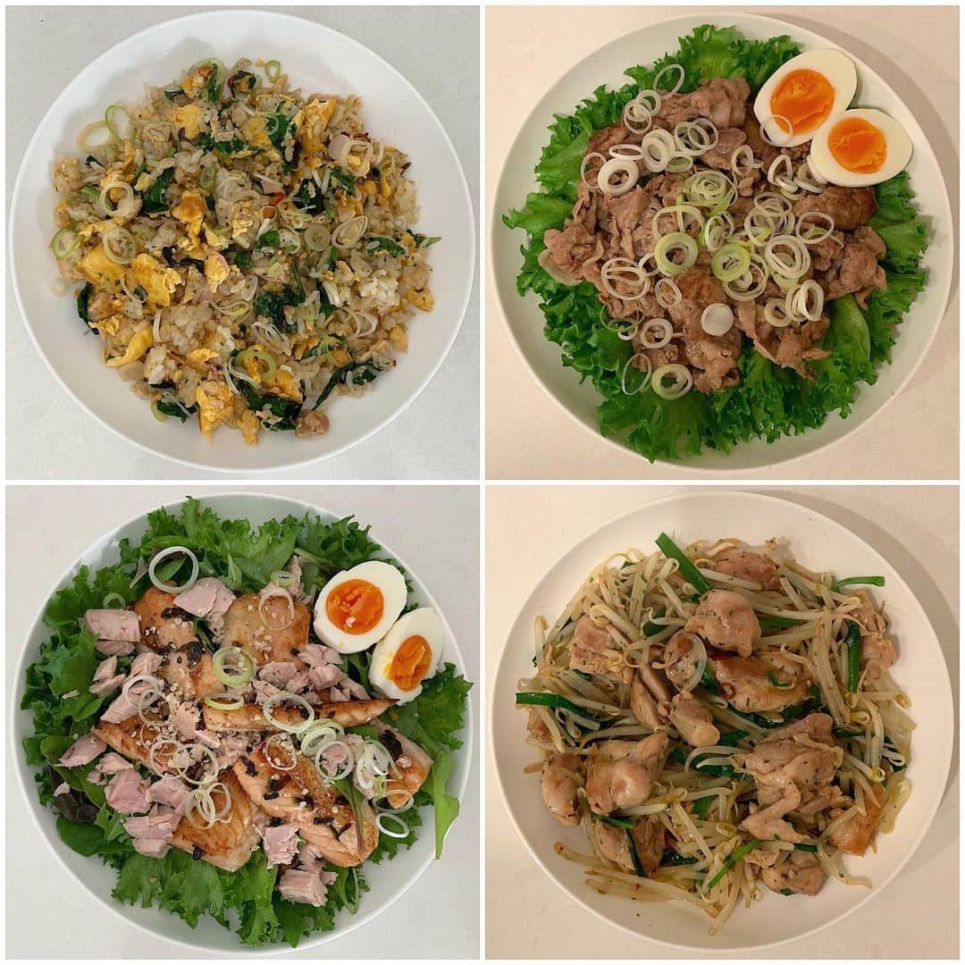 Aya（小山内あや）さんのインスタグラム写真 - (Aya（小山内あや）Instagram)「#AYAごはん 🍽✨ 朝だけ炭水化物を食べる私😋。 最近の朝ご飯は、チャーハンにして食べちゃう😊♡ 野菜、卵など全部入れて混ぜ混ぜして手軽なので👌✨ 左上のチャーハンは、玄米・たまご・ほうれん草・ネギ・サラダシーチキンで炒めて♡ ーーーー 左上 : 玄米チャーハン ーーーー 右上 : 豚バラサラダ ーーーー 左下 : 焼きサーモン・シーチキンサラダ ーーーー 右下 : チキンもやしニラ炒め ーーーー」5月16日 7時49分 - aya_fitness