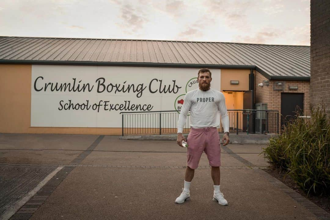 コナー・マクレガーさんのインスタグラム写真 - (コナー・マクレガーInstagram)「The School of Excellence 🏫」5月16日 7時52分 - thenotoriousmma