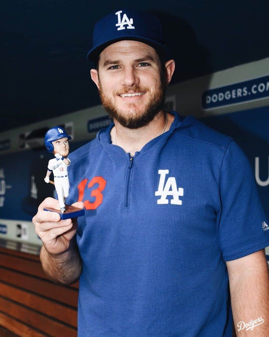 Los Angeles Dodgersさんのインスタグラム写真 - (Los Angeles DodgersInstagram)「It’s @maxmuncy Bobblehead Night presented by 99 Cents Only Stores!」5月16日 8時47分 - dodgers