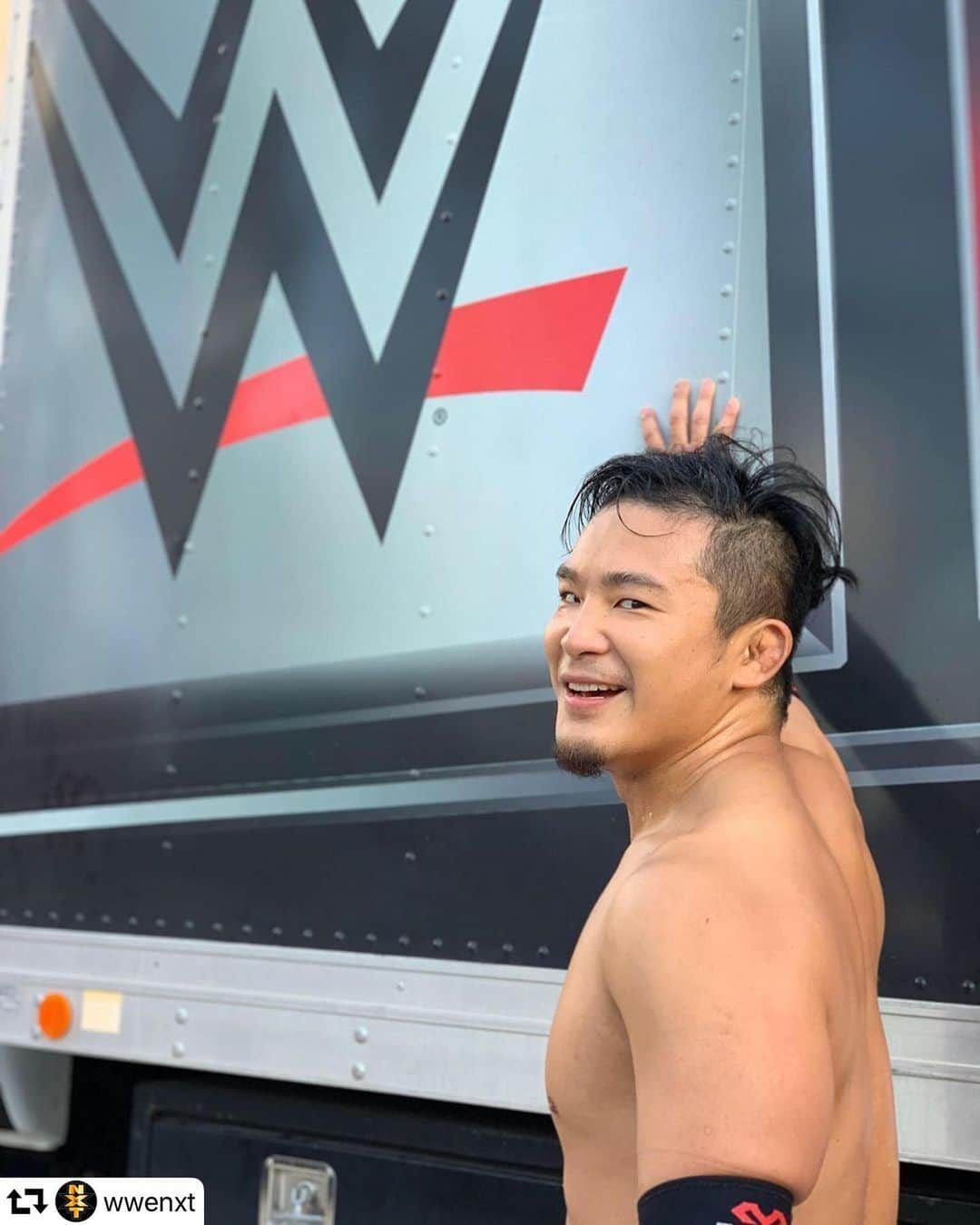 KUSHIDAさんのインスタグラム写真 - (KUSHIDAInstagram)「#repost @wwenxt ・・・ @kushida_ts is off to a hot start to his #WWENXT career after a victory over @kona_reeveswwe, but what are @drewgulak’s intentions?」5月16日 10時01分 - kushida_ts