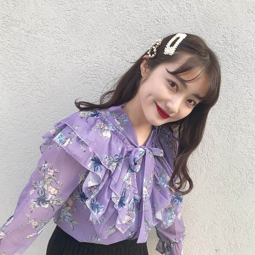 河﨑莉奈さんのインスタグラム写真 - (河﨑莉奈Instagram)「굿모닝~~~💜💜 blouse❤︎@krex_official  accessory❤︎ @akanesato39」5月16日 10時19分 - rinya5588