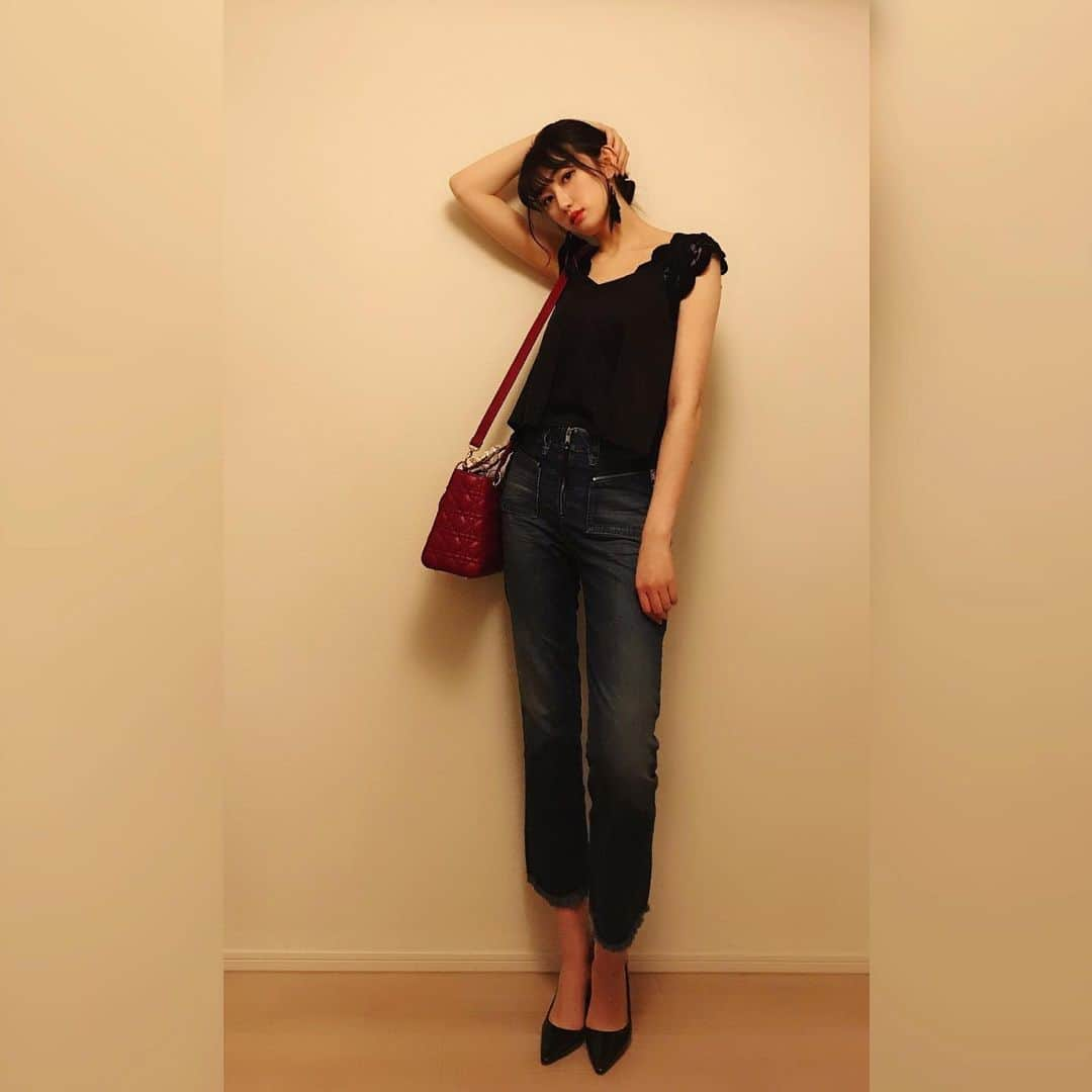 黒田瑞貴さんのインスタグラム写真 - (黒田瑞貴Instagram)「OL感w #tops .... #zara  #denim .... #diesel  #dieseldenim  #bag .... #dior #christiandior  #ootdfashion #ootd #fashion #instagood #instafashion #zarafashion #japanesegirl #zarawomen」5月16日 10時56分 - kurodamizuki_