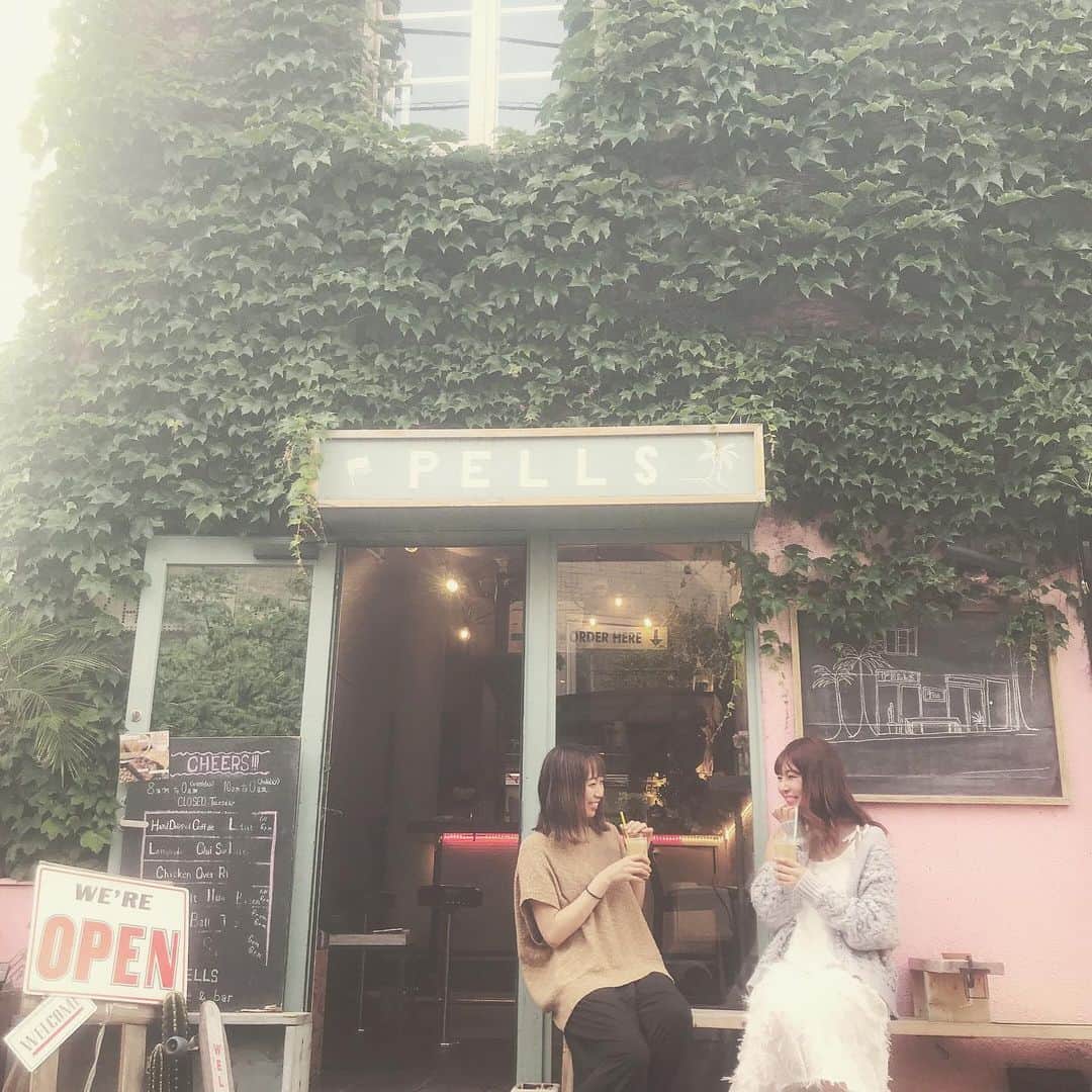 三ツ井裕美さんのインスタグラム写真 - (三ツ井裕美Instagram)「昨日、合間で行ったカフェがお洒落過ぎた☕️ カフェ巡りが好きなお二人と♡  #cafe #coffee #☕️ #カフェ巡り #カフェ好き」5月16日 11時08分 - hiromi__km