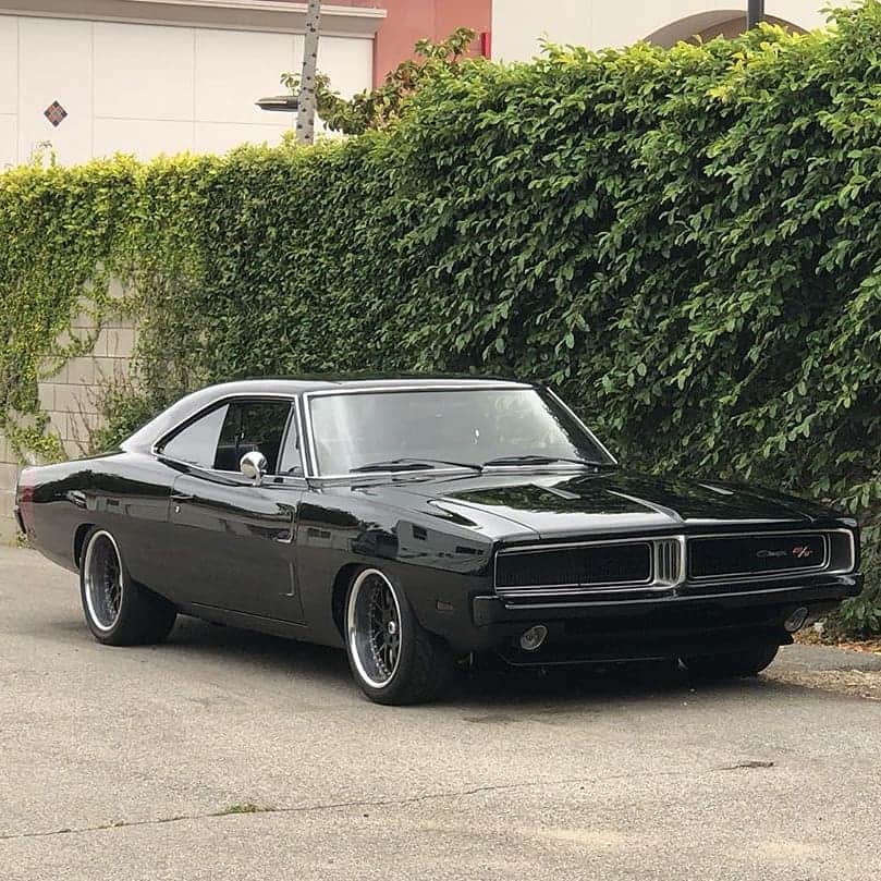 Classics Dailyさんのインスタグラム写真 - (Classics DailyInstagram)「'69 Dodge Charger R/T _ @edgarmusclecars #dodge #charger #americanmuscle #musclecar #classiccar #classicsdaily」5月16日 11時04分 - classicsdaily