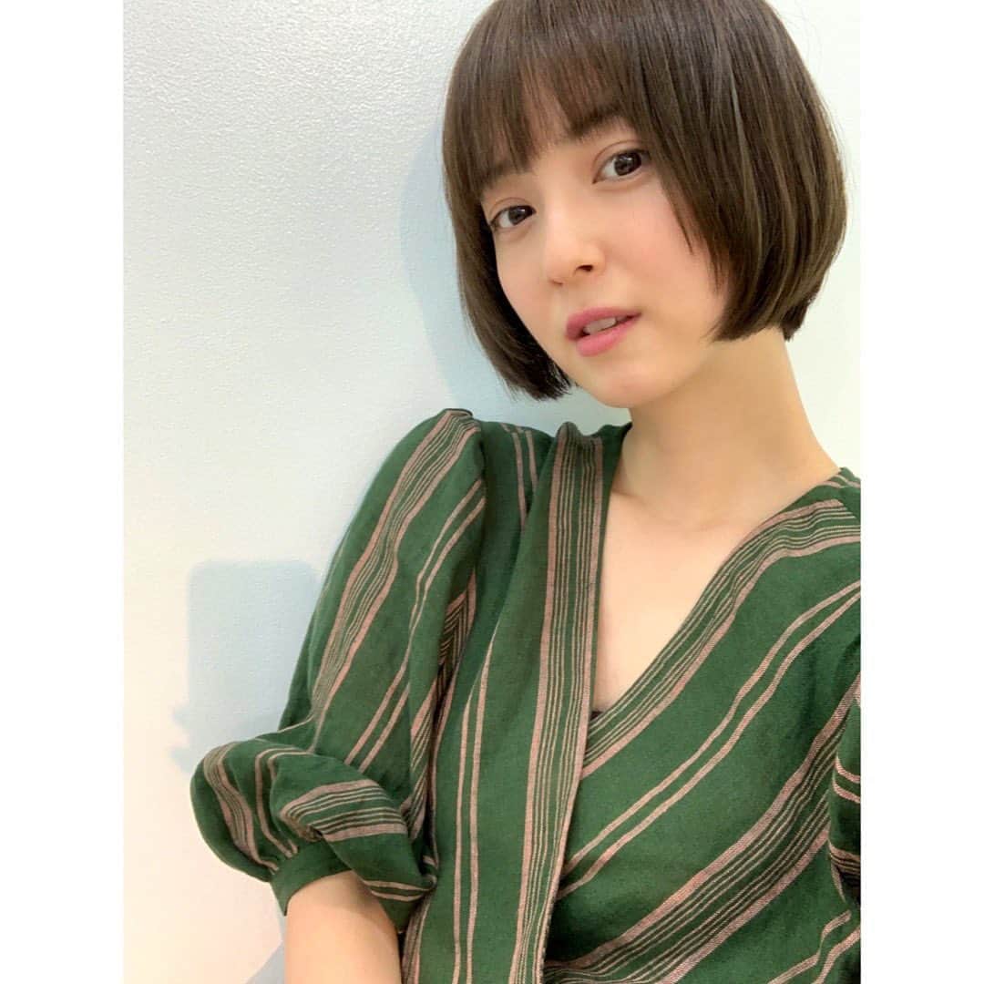 佐々木希さんのインスタグラム写真 - (佐々木希Instagram)「💇‍♀️ まるちゃんありがとう！ 服はiNtimitéです💐 三色あります。  #air #iNtimite #のぞみの私服」5月16日 16時44分 - nozomisasaki_official