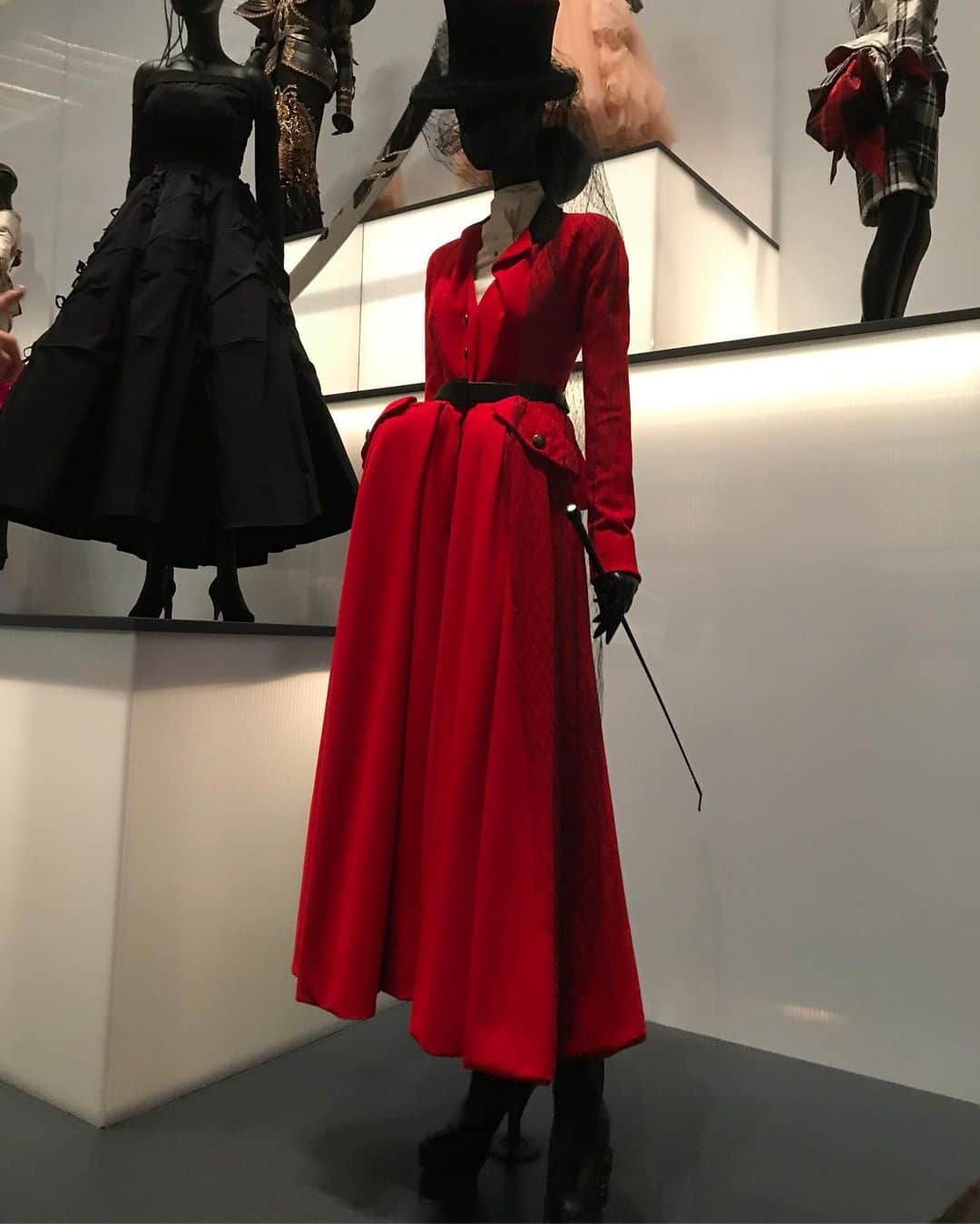 クラウディア・ジョーダンさんのインスタグラム写真 - (クラウディア・ジョーダンInstagram)「The #Dior exhibit at the #DallasMuseumOfArt was everything!  With @dedeinthemorning 🔥」5月16日 11時41分 - claudiajordan