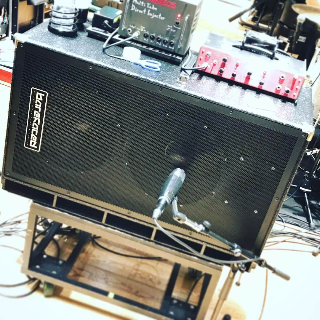 後鳥亮介さんのインスタグラム写真 - (後鳥亮介Instagram)「ツアーゲネ２日目。 アンパンマーン！新しいキャビよー！  #barefaced」5月16日 12時38分 - gochou1007_2