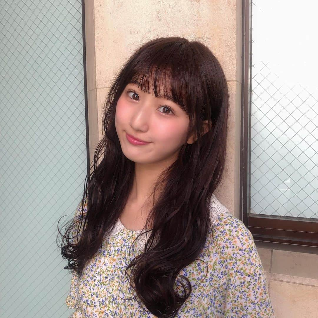 田辺真南葉さんのインスタグラム写真 - (田辺真南葉Instagram)「🍰🎀🍰🎀 . . . #‪emuclaret さん‬のバターミルク . 髪の毛を乾かす前や ヘアセットの時に最近毎日使ってます💗 . ‪なんといっても香りが最高で‬ ‪付けてると幸せ〜な香りです🧸‬ ‪.‬ ‪.‬ いつかこのバターミルクをつかった ヘアアレンジの動画とか撮りたいなぁ🤔💭 ‪#emuclaret #エミュクラレット  #美容院 #ヘア‬」5月16日 13時11分 - manaha_tanabe