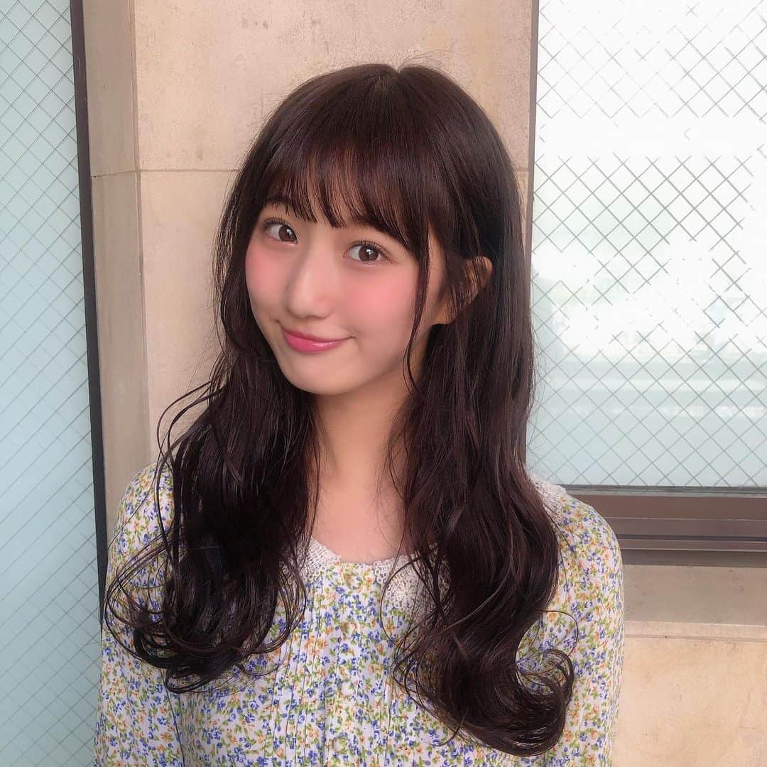 田辺真南葉さんのインスタグラム写真 - (田辺真南葉Instagram)「🍰🎀🍰🎀 . . . #‪emuclaret さん‬のバターミルク . 髪の毛を乾かす前や ヘアセットの時に最近毎日使ってます💗 . ‪なんといっても香りが最高で‬ ‪付けてると幸せ〜な香りです🧸‬ ‪.‬ ‪.‬ いつかこのバターミルクをつかった ヘアアレンジの動画とか撮りたいなぁ🤔💭 ‪#emuclaret #エミュクラレット  #美容院 #ヘア‬」5月16日 13時11分 - manaha_tanabe