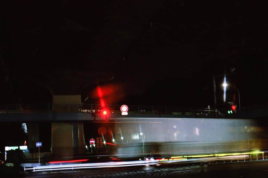 田島貴男さんのインスタグラム写真 - (田島貴男Instagram)「タイムトンネル #フィルムカメラ #nikonf4 #nikkor50mm14」5月16日 13時40分 - tajimatakao