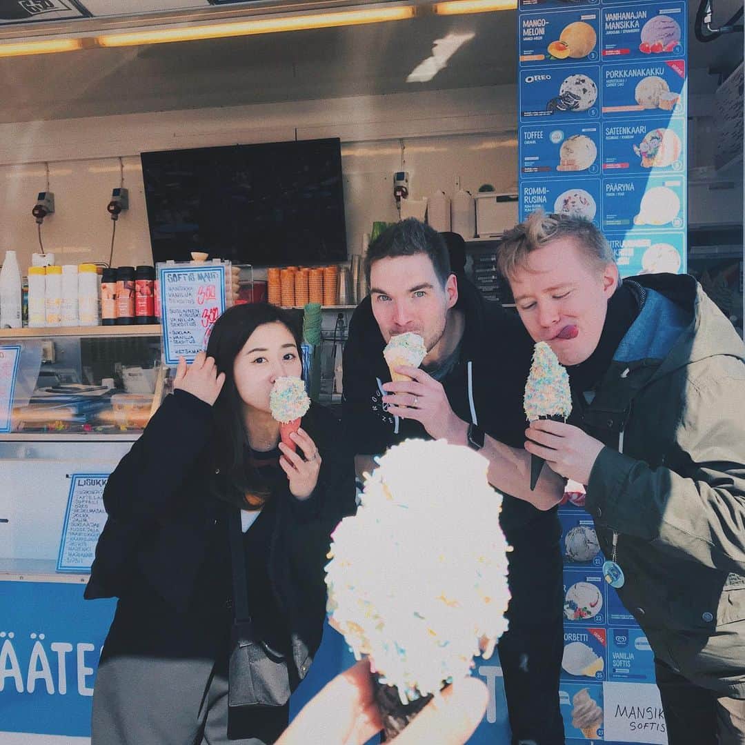 名倉七海さんのインスタグラム写真 - (名倉七海Instagram)「. . ice cream time🍦 Daniel's Recommendation! . #fingersoft #icecreamtime #big #sweet #oulu #visitoulu .」5月16日 14時26分 - nanaminagura