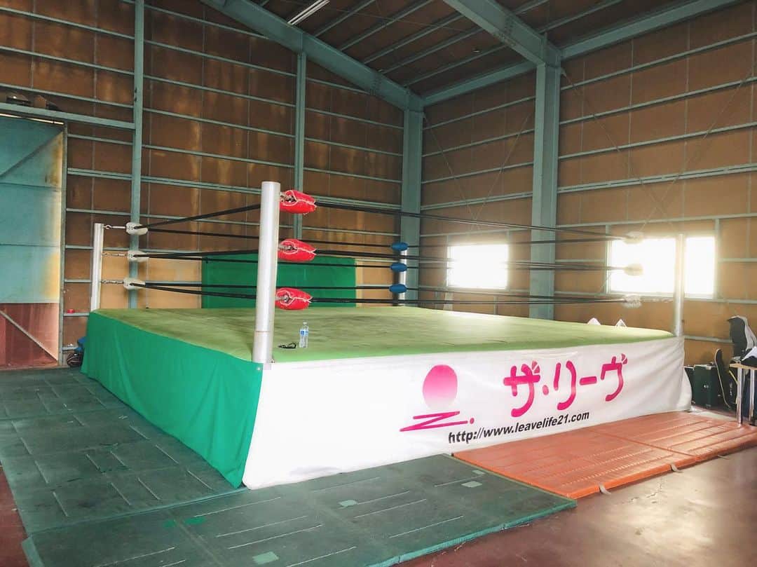 中嶋勝彦さんのインスタグラム写真 - (中嶋勝彦Instagram)「ノア道場 共に汗を流す合同練習。 汗を流した分、自分を強くする。 もっと上へ。もっと前へ。 もっと強く。もっと高く。 俺たちならイケる。  #noah  #プロレスリングノア  #プロレス  #wrestling  #道場 #心技体  #練習  #トレーニング #training」5月16日 14時47分 - katsuhiko_nakajima