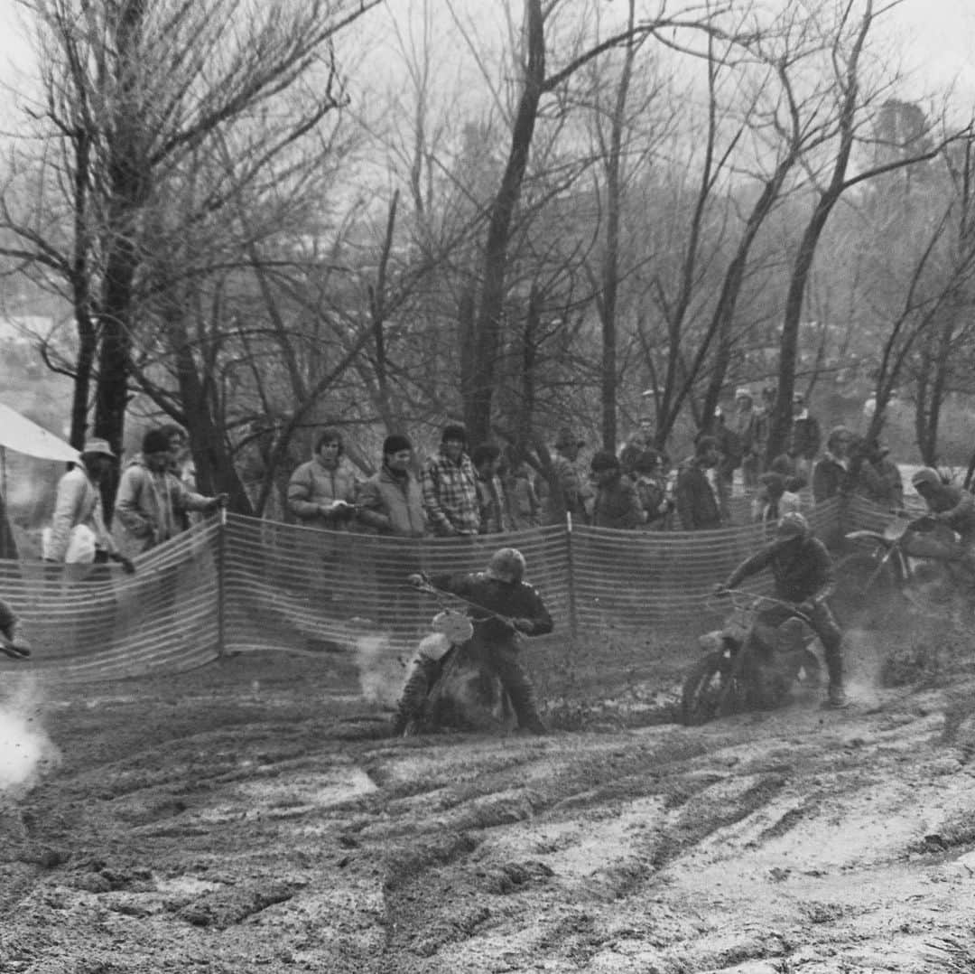 Racer X Onlineさんのインスタグラム写真 - (Racer X OnlineInstagram)「#tbt To the 1975 @promotocross opener at a very muddy @hangtownmx. | Swipe 👈🏼」5月17日 0時50分 - racerxonline
