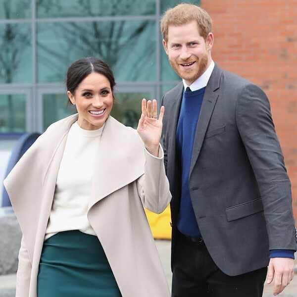 E! Onlineさんのインスタグラム写真 - (E! OnlineInstagram)「When paps used a helicopter to sneak a photo of Meghan Markle, Prince Harry made sure the outlet paid the price...$3 million. (Now donated to charity.) Click the link in our bio for more on his day in court. (📷: Getty Images)」5月17日 1時24分 - enews