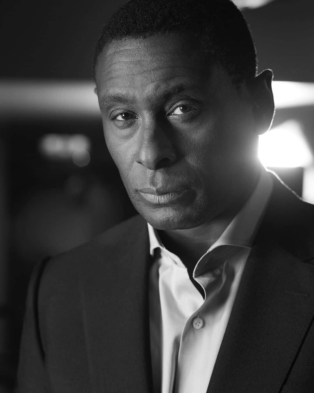 チェスターバリーさんのインスタグラム写真 - (チェスターバリーInstagram)「It’s Mental Health Awareness Week and tonight at 9pm @bbctwo will show ‘Psychosis and Me’, a documentary made by our good friend @davidharewood. We cannot recommend it highly enough. Mental health problems appear in so many different guises and affect so many people but it is so rarely talked about. We hope this programme will help change this. . . . . #MentalHealthAwarenessWeek #DavidHarewood #Documentary #ChesterBarrie #mentalhealthawarenessmonth #BeBodyKind」5月17日 1時26分 - chester_barrie