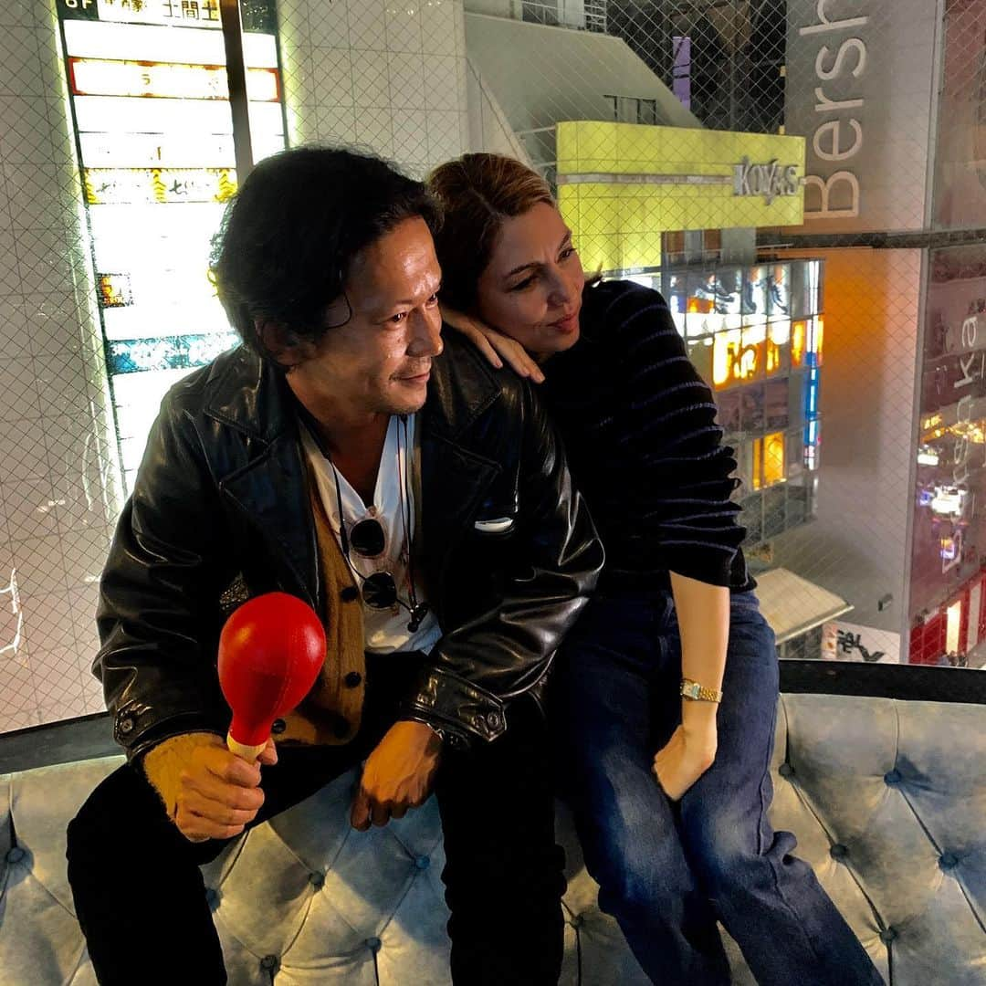 野村訓市さんのインスタグラム写真 - (野村訓市Instagram)「Few weeks ago. Shibuya Karaokekan where Sofia shot Lost In Translation 16 years ago. 宇田川町のカラ館。ロストイントランスレーションの撮影から16年振りにソフィアと。来月からビルマーレーと新作撮影するらしい #lostintranslation 📷 @tomsachs 😘」5月16日 16時49分 - kunichi_nomura