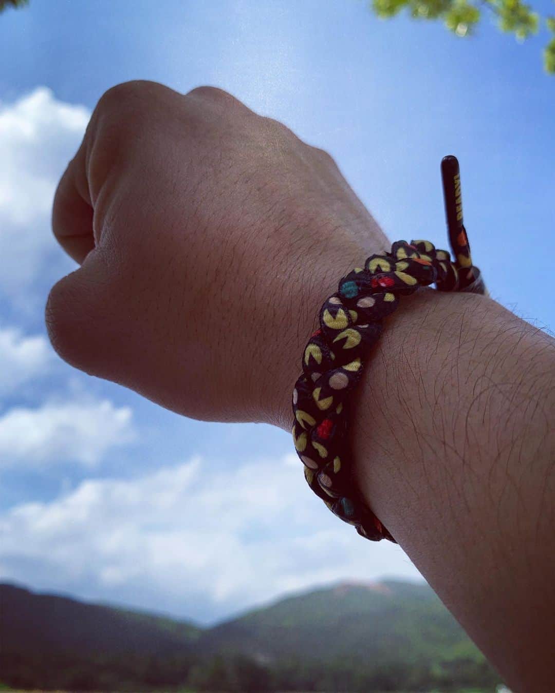 スティーブン・チョンのインスタグラム：「我要向高山舉目，我的幫助從何來，我的幫助從造天地的耶和華而來！」