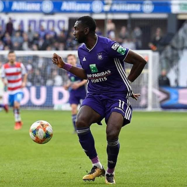 ヤニク・ボラシエさんのインスタグラム写真 - (ヤニク・ボラシエInstagram)「Each game has its own story today marks the last home game of the season #Lego @rscanderlecht #Godisgreat 🙏🏾」5月16日 17時32分 - yannickbolasie