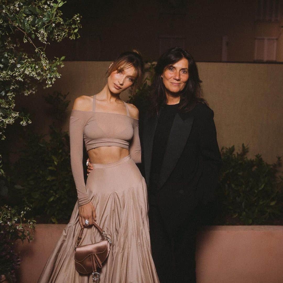 Vogue Parisさんのインスタグラム写真 - (Vogue ParisInstagram)「Last night, surrounded by sparkling lights and pétanque players, Vogue Paris and @Dior welcomed friends and family to an intimate dinner to celebrate the start of the film festival. Swipe left to see some of the stars in attendance. Photographed by @virgile.guinard  #Cannes #Dior」5月16日 17時30分 - voguefrance
