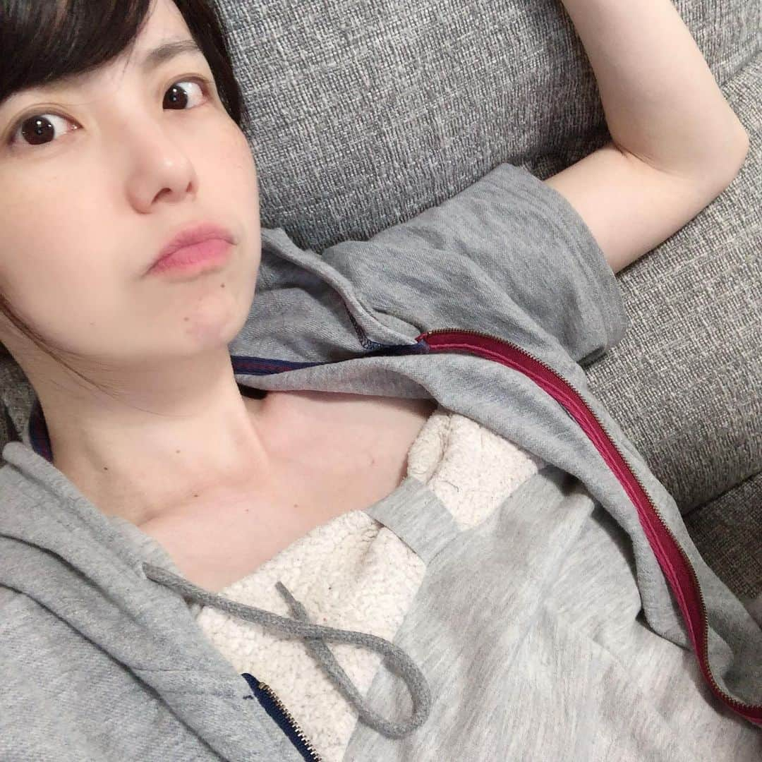 秋水優奈さんのインスタグラム写真 - (秋水優奈Instagram)「なんか知らんけどすごい灰色です。今。」5月16日 17時58分 - yuna_a