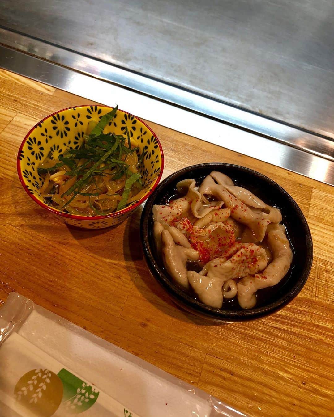 若林美保さんのインスタグラム写真 - (若林美保Instagram)「‪お昼ご飯はあほんだらで阿保雑炊。‬ ‪夕方のカフェタイムはcafe茶九でシェケラート。‬ ‪至福の時。‬ The lunch is aho-risotto at AHONDARA. The Cafe time is Shekelato at cafeSAKU. A time of bliss.」5月16日 17時50分 - waka_miho