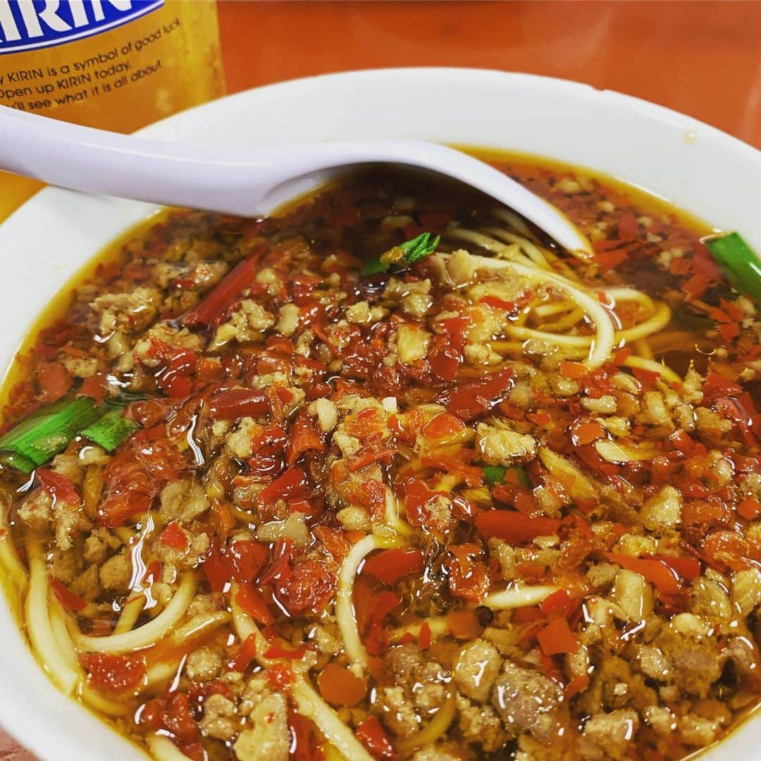 飯田カヅキさんのインスタグラム写真 - (飯田カヅキInstagram)「久々の名古屋、味仙の台湾ラーメン美味し。  #味仙 #味仙矢場店 #台湾ラーメン #ラーメン」5月16日 17時53分 - kazukiiida_strange