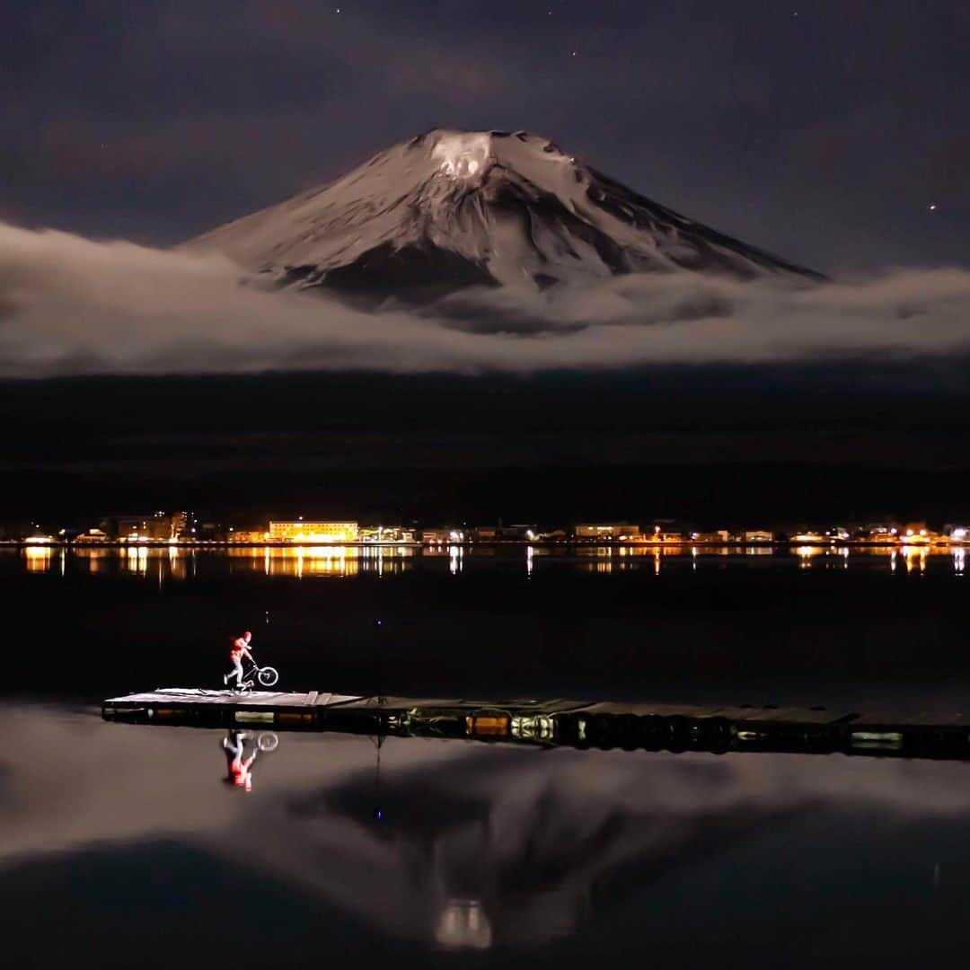 田丸なおとさんのインスタグラム写真 - (田丸なおとInstagram)「Spinning on the rake with 🗻  Photo by @shizuku_collections」5月16日 18時04分 - naototamaru