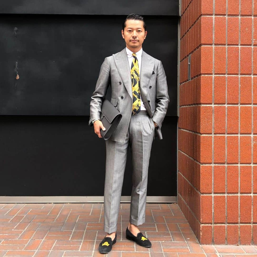 高田朋佳さんのインスタグラム写真 - (高田朋佳Instagram)「“dress up day...” ———————————————————————— #fashion #mensfashion #menswear #mnswr #mensstreetstyle #streetstyle #streetfashion #menwithstyle #menwithclass #menwithstreetstyle  #classicstyle #mensclothing #vintage #vintagefashion #vintagestyle #newclassic  #modernclassic」5月16日 18時11分 - tomoyoshi_takada