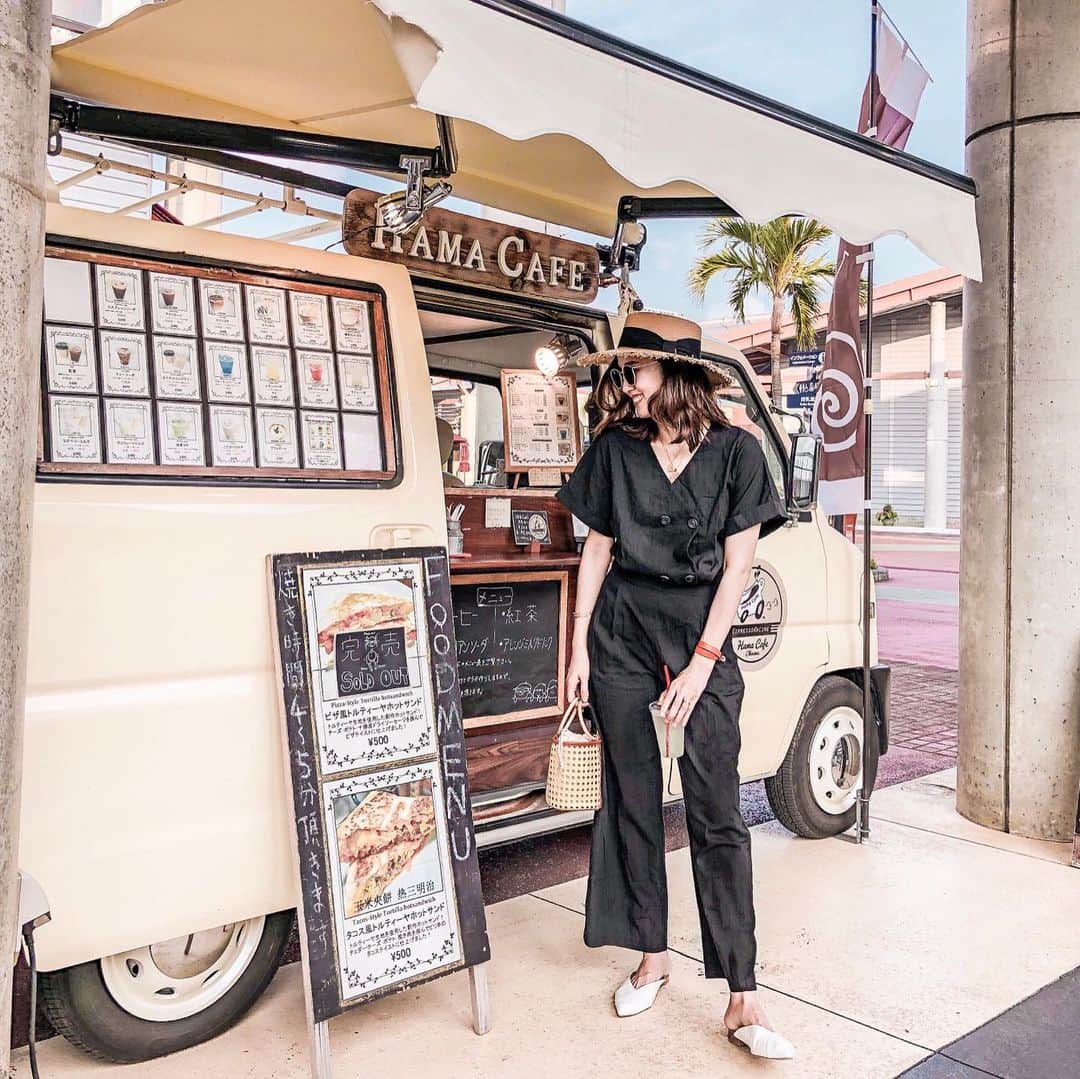 Lilian莉安さんのインスタグラム写真 - (Lilian莉安Instagram)「本來以為outlet會大買特買的 結果好像還好😆 OOTD 連身褲⋯sis&kid 帽/鞋/包⋯dazzlingdazzlin  #okinawa #ootd #whatiwore #sisandkid #dazzlingdazzlin」5月16日 18時11分 - itslilian1002