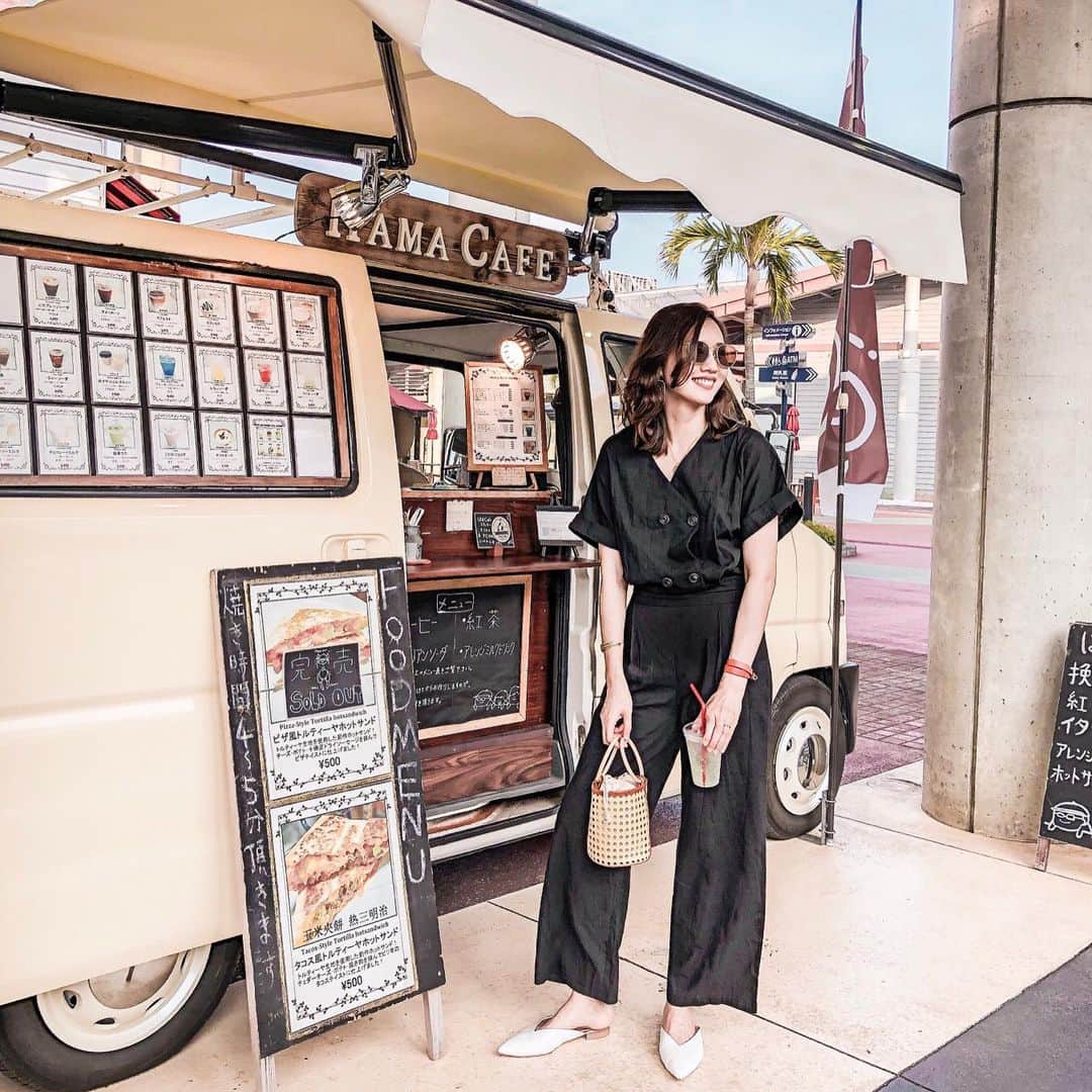 Lilian莉安さんのインスタグラム写真 - (Lilian莉安Instagram)「本來以為outlet會大買特買的 結果好像還好😆 OOTD 連身褲⋯sis&kid 帽/鞋/包⋯dazzlingdazzlin  #okinawa #ootd #whatiwore #sisandkid #dazzlingdazzlin」5月16日 18時11分 - itslilian1002