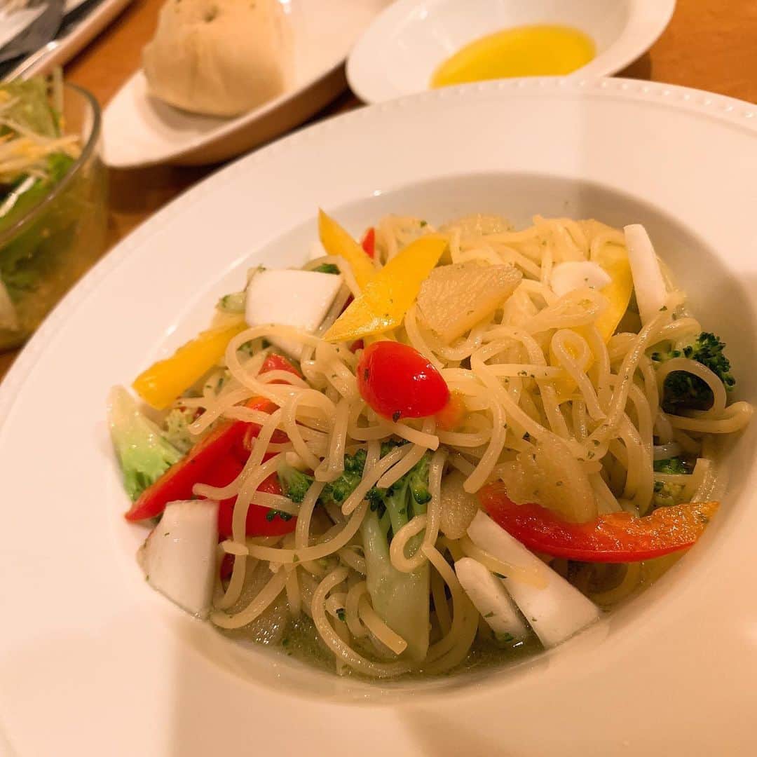 poroco（ポロコ）さんのインスタグラム写真 - (poroco（ポロコ）Instagram)「札幌の人気飲食店がオリジナリティあふれるかずの子料理を提供中です✨ かずの子を使った限定メニューが食べられる「かずの子フェア」は残り3日！お見逃しなく！ 【参加店】 イルピーノ、SALT MODERATE、せいすスタンド、孝華 大通りビッセ店、 Bistro BON、cantine SEL、二三一、うぉんたな、fujiwara、花凛葉、 SPOON、いただきコッコちゃん 北1条店（順不同） ※各店、予定数量に達し次第、やむを得ず終了する場合があります。ご了承ください。 特別メニューの詳細など、かずの子フェアの詳しい情報は発売中のポロコ5月号 または、下記のポロコWEBサイトをチェック！！ #かずの子 #かずの子フェア #期間限定 #コラボメニュー #イルピーノ #ソルトモデラート #せいすスタンド #孝華 #BistroBON #カンティーヌセル #二三一 #うぉんたな #fujiwara #花凛葉 #SPOON #いただきコッコちゃん #数の子 #カズノコ #札幌グルメ #札幌 #すすきの #狸小路 #sapporo」5月16日 18時33分 - poroco_magazine