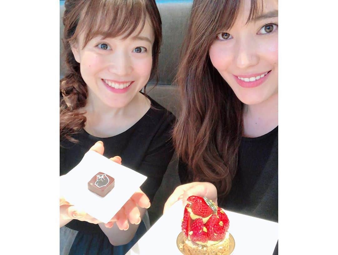 TBSアナウンサー公式さんのインスタグラム写真 - (TBSアナウンサー公式Instagram)「🍰 江藤愛です✨ 赤坂でずっと気になっていたチョコレート屋さんに、 みなほちゃんを誘って行きました♪ 時々でいいので、「TBSブログ江藤愛の愛ことば」の衣装」を見ていただけるとありがたいです（笑）  林みなほです✨ 愛さんにステキなお店に連れて行ってもらいました💕 ご馳走様ですっ！ いつも気にかけてくれて今日もまた優しさと愛に触れて、パワーチャージできましたっ 懐いてくれるから嬉しいって言ってもらえて、私も嬉しい❤️ #江藤愛 #林みなほ #ひるおび #ひるおびコンビ #仲良し先輩後輩 #チョコレート #スイーツ #お仕事終わりに #愛さんの衣装はブログに飛んでくださいっ #愛とみなほでまたインスタ登場します！」5月16日 18時44分 - tbs_annogram