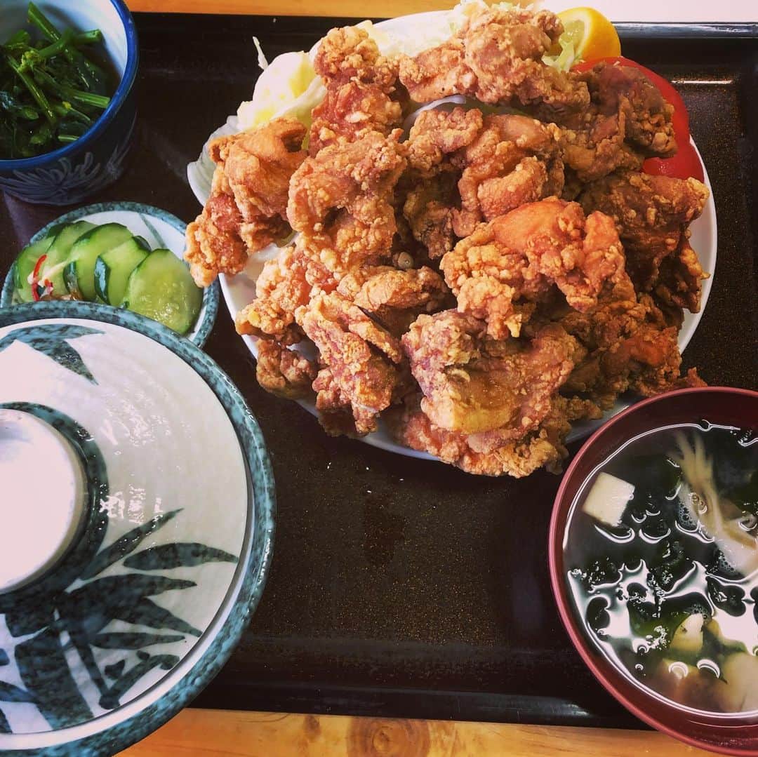 神尾佑さんのインスタグラム写真 - (神尾佑Instagram)「これは定食です。 大食いチャレンジでもありません。 通常営業の定食ですww。 全部食べれました。」5月16日 19時11分 - yu_kamio