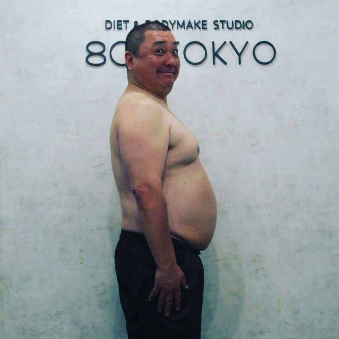 山本圭壱さんのインスタグラム写真 - (山本圭壱Instagram)「あたし デブ卒業します。 そっと見守ってください。 いつまでとか言いません。 プレッシャーになるので。 #やせたい #でも食べたい #食べたい #でもやせたい」5月16日 19時30分 - yamamogt