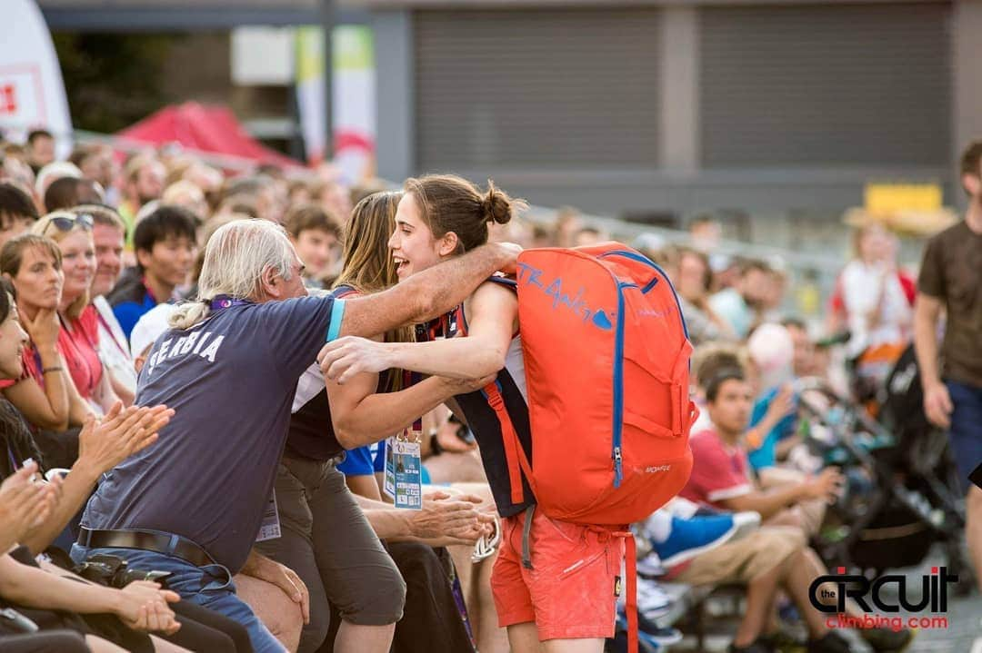 スターシャ・ゲージョさんのインスタグラム写真 - (スターシャ・ゲージョInstagram)「TOP 5 3rd place:  Gold medal at the World Games - Bouldering 2017, Wroclaw (POL)  My first senior victory at such a big event. The surprised face says it all. After a not so good qualifications, barely made it to finals, then barely warmed up. Then my mom and dad brought me back to life with some strong words, believing looks and good pats on the back. I was the only one to top all 4 problems. I didn't think I could do all those moves. Also it was a breakthrough after a tough beginning of the season I had in 2017, so I decided to spend more time at home, in Niš, during the summer. Worked out well.  Also a huge shoutout to the Polish crowd! What an amazing time I had!  Shot by @thecircuitclimbing 😁  @scarpaspa @trangoworldofficial @wingschalk @climbskinspain @morphoholds #worldgames #wroclaw #sportclimbing #throwback #top5」5月16日 19時39分 - gejostasa