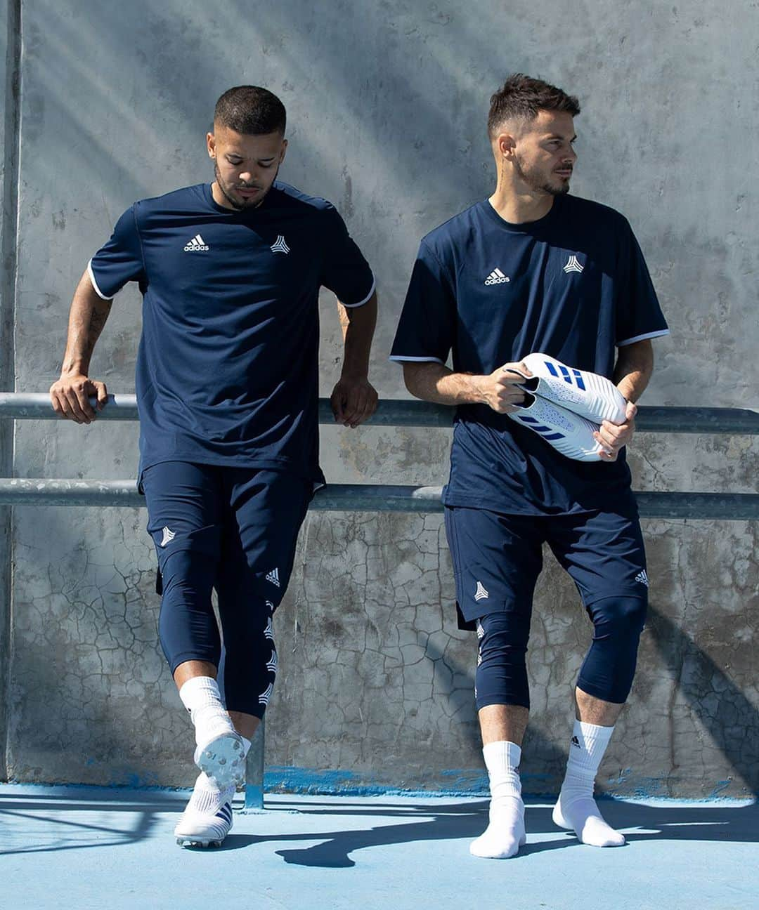 F2Freestylersさんのインスタグラム写真 - (F2FreestylersInstagram)「Great experience putting the next gen of Tango Squad members through their paces 📈🔥 @adidasfootball #DareToCreate #AdidasFootball #TangoSquadFC」5月16日 19時40分 - thef2