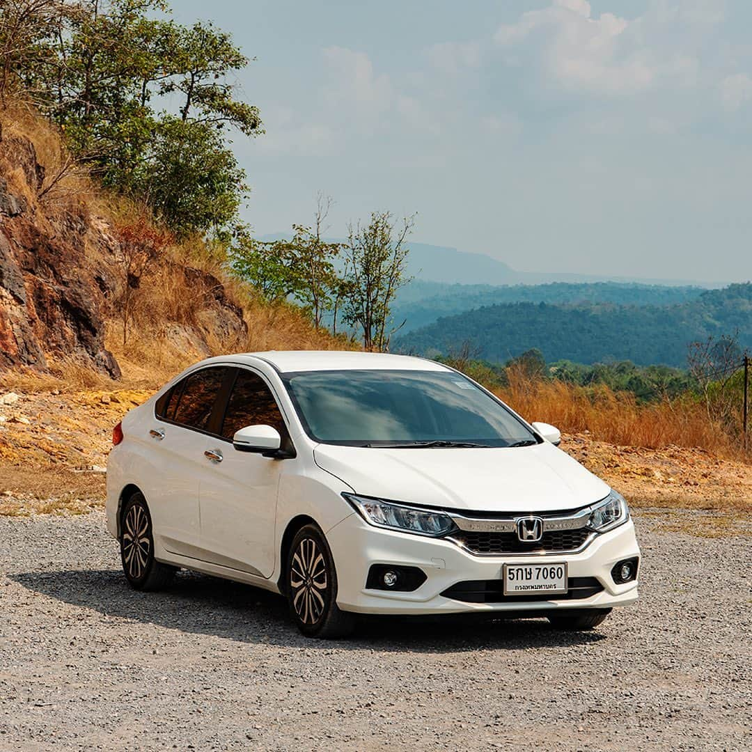 EnjoyHondaThailandさんのインスタグラム写真 - (EnjoyHondaThailandInstagram)「Adventure is out there.  #HondaCity #Roadtrip」5月16日 20時01分 - hondathailand