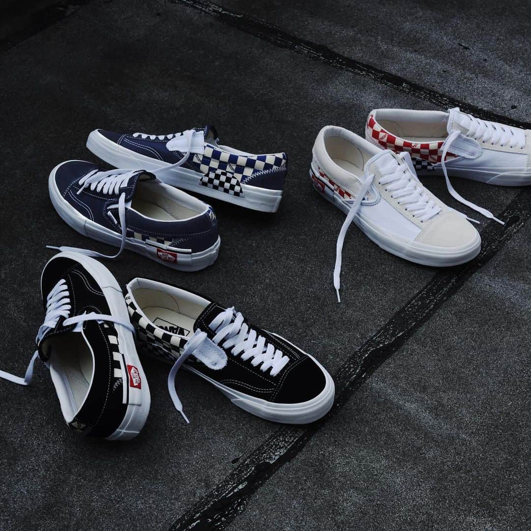 のインスタグラム：「「CLASSIC SLIP-ON」をベースにSLIP-ON・OLD SKOOLの各パーツをスクラップ＆ビルドし、 斬新な再構築を果たした遊び心溢れるデザインの”CUT & PASTE”(カット&ペースト)から新色が５/17(金)リリース。 #vansjapan」