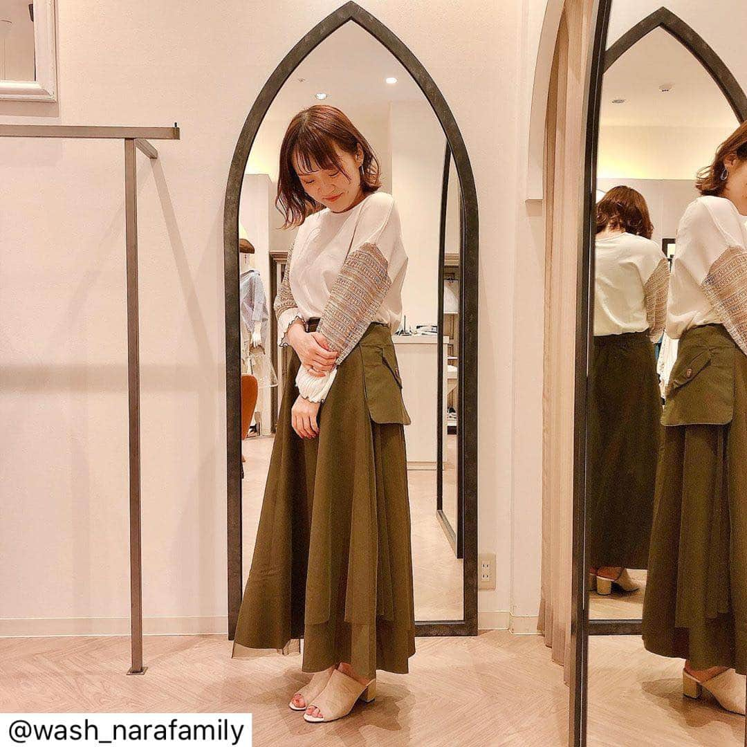 narafamily | ならファミリーさんのインスタグラム写真 - (narafamily | ならファミリーInstagram)「WASH（2F）ならファミリー店 . ✨NEW ITEM✨﻿ ﻿ ♡チュールレイヤードスカート﻿ ¥8,900+tax﻿  ベージュ/カーキ﻿ ♡クロシエレースパッチワークスリーブPO﻿ ¥7,900+tax﻿  オフホワイト/ライトベージュ/ブラック﻿ .﻿ スカートはベルトにポケットが付いてるのでベルトを取ればシンプルなチュールスカートとしても履けますよ〜！！﻿ トップスは袖が可愛いくて、今の時期にピッタリな感じです♪﻿ .﻿ #WASH  #ならファミリーzoro﻿﻿﻿ #奈良 #ならファミリー #アパレル﻿﻿﻿ #服 #コーデ #おしゃれさんと繋がりたい﻿﻿﻿ #titilatevalet  #eimeelaw﻿﻿﻿ #ママコーデ #大人コーデ﻿﻿﻿ #綺麗 #カジュアル #大人 #春コーデ﻿﻿﻿ #ならファグラム﻿」5月16日 20時50分 - narafa.jp