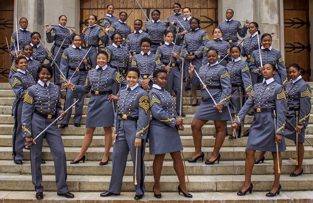 CNNさんのインスタグラム写真 - (CNNInstagram)「These cadets are among the largest class of black women ever to graduate from West Point. The United States Military Academy said 34 black women are expected to walk across the stage at next week's graduation ceremony. The class of 2018 had 27 black women, and next year’s class is expected to be even larger, a spokesman said. (📸: West Point)」5月16日 20時51分 - cnn