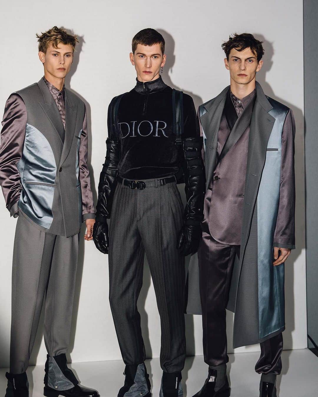 Vogue Runwayさんのインスタグラム写真 - (Vogue RunwayInstagram)「The roster for the 2019 Vogue #ForcesofFashion Summit is filling up! @mrKimJones, artistic director of @dior Men's (his fall 2019 collection is pictured here), will participate in the two-day event in New York City on October 10 and 11. Tap the link in our bio to see the full lineup and learn more about the fashion conversation to expect. Photographed by @styledumonde」5月16日 21時41分 - voguerunway