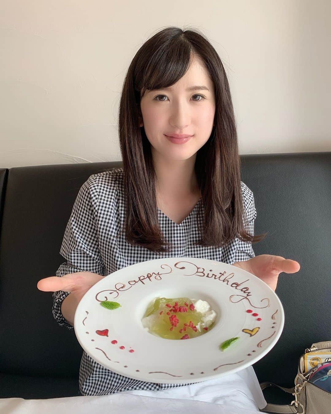 本城結実のグルメインスタ