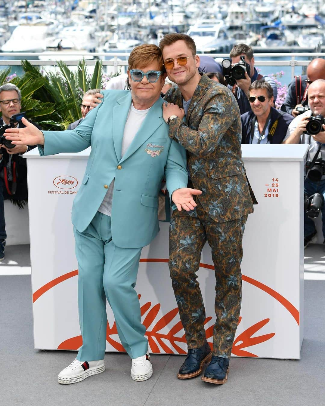 エトロさんのインスタグラム写真 - (エトロInstagram)「The talented #TaronEgerton adds a cool twist to the timeless suit in an #Etro exotic Paisley print jacket with matching trousers, alongside #EltonJohn at the photocall for “Rocketman” during the 72nd annual Cannes Film Festival.  #EtroInCannes #EtroEverywhere #EtroCelebs #Cannes2019」5月16日 21時57分 - etro