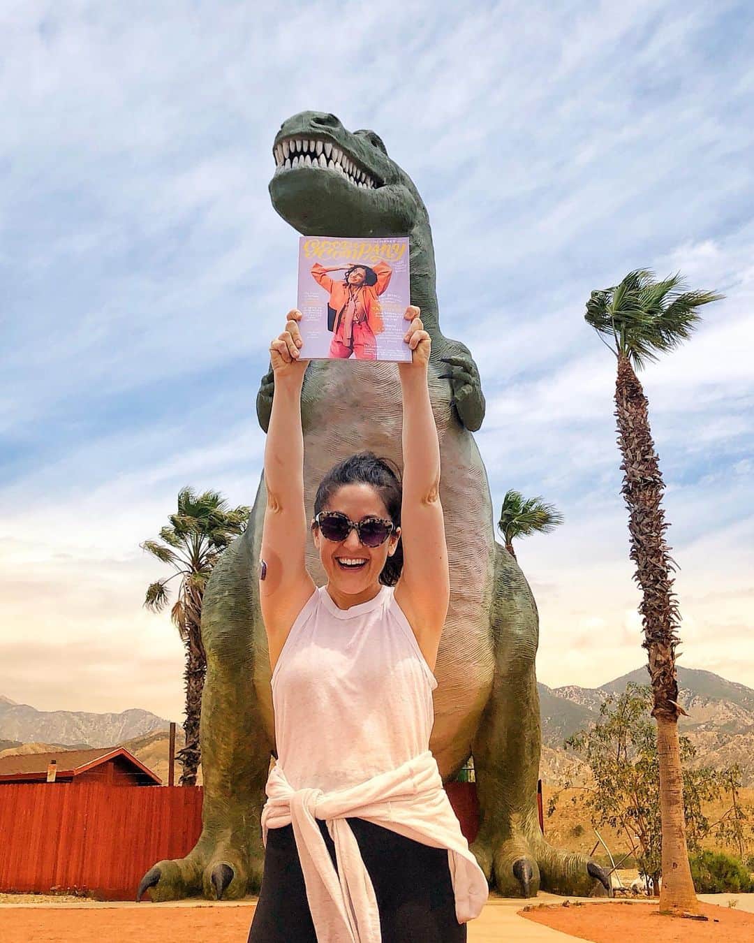Grace Bonneyのインスタグラム：「10 out of 10 Cabazon dinosaurs agree that the new issue of @goodcompanyzine is a must-read. 🦕 🦖📚 I brought them my copy on vacation, but you can pick one up online or at a local book store near you (check my stories above for more info) #goodcompanymag」