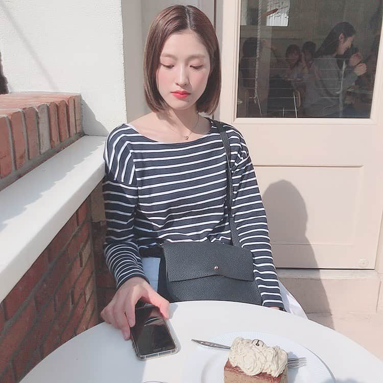 今田美奈さんのインスタグラム写真 - (今田美奈Instagram)「ワンちゃんのアールグレイケーキ🐶🍰 . #카페스타그램#카페#연남동 #cafe#cake」5月16日 22時16分 - _minaimd.j_