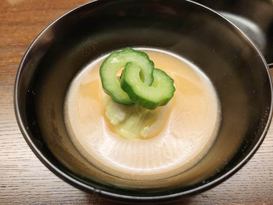 大橋夏菜さんのインスタグラム写真 - (大橋夏菜Instagram)「木山 京都  白湯から始まり、 目の前で鰹節を削ったものを食べ比べ、そのお出汁で作ったお椀を出していただけるという、 なんとも贅沢な時間でした。  ご飯も4種類から全種類でも好きなだけおかわりできるというので、ついつい食べ過ぎちゃいます。  お出汁が本当に美味しく体にしみわたりました。 ごちそうさまでした。  #木山 #京都」5月16日 22時18分 - kana817_ohashi