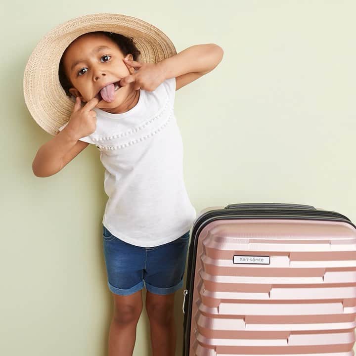 ロック&リパブリックのインスタグラム：「Ready to pack in all the summer fun you can? Take $50 off when you spend $200 or more on luggage through 5/19. #Kohls」