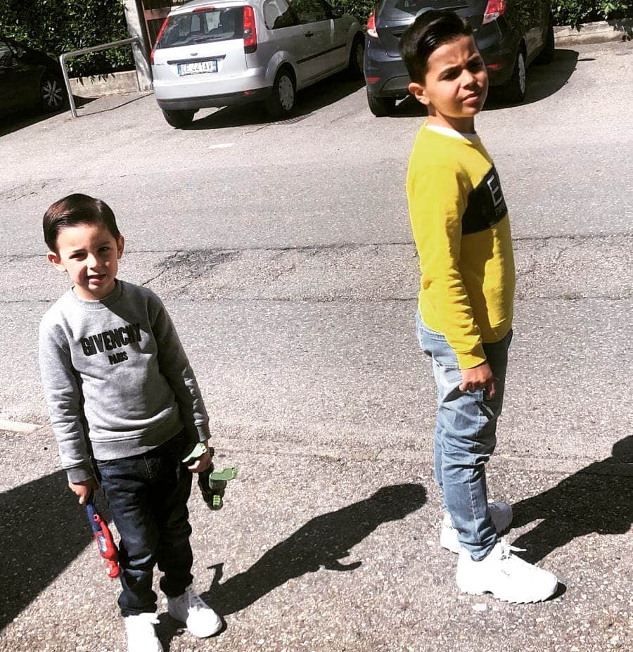 ルイージ・セーペのインスタグラム：「❤I miei piccoli ❤」